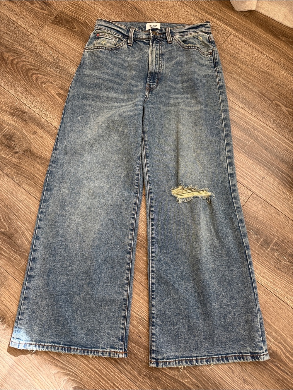 Hudson “Jolene” Wide Leg Ankle Distressed Blue Jeans Size 25